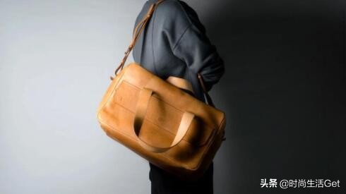 型男穿搭单肩包,单肩包怎么背好看男士