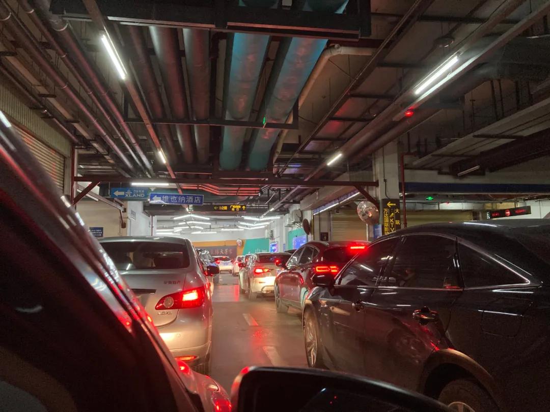 最高不设上限！江门多个商场停车费有调整！以后看电影要给停车费