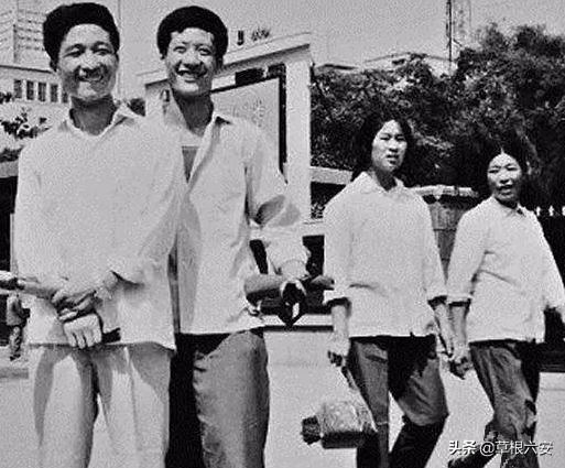 泪目的照片图片,泪目老人图片