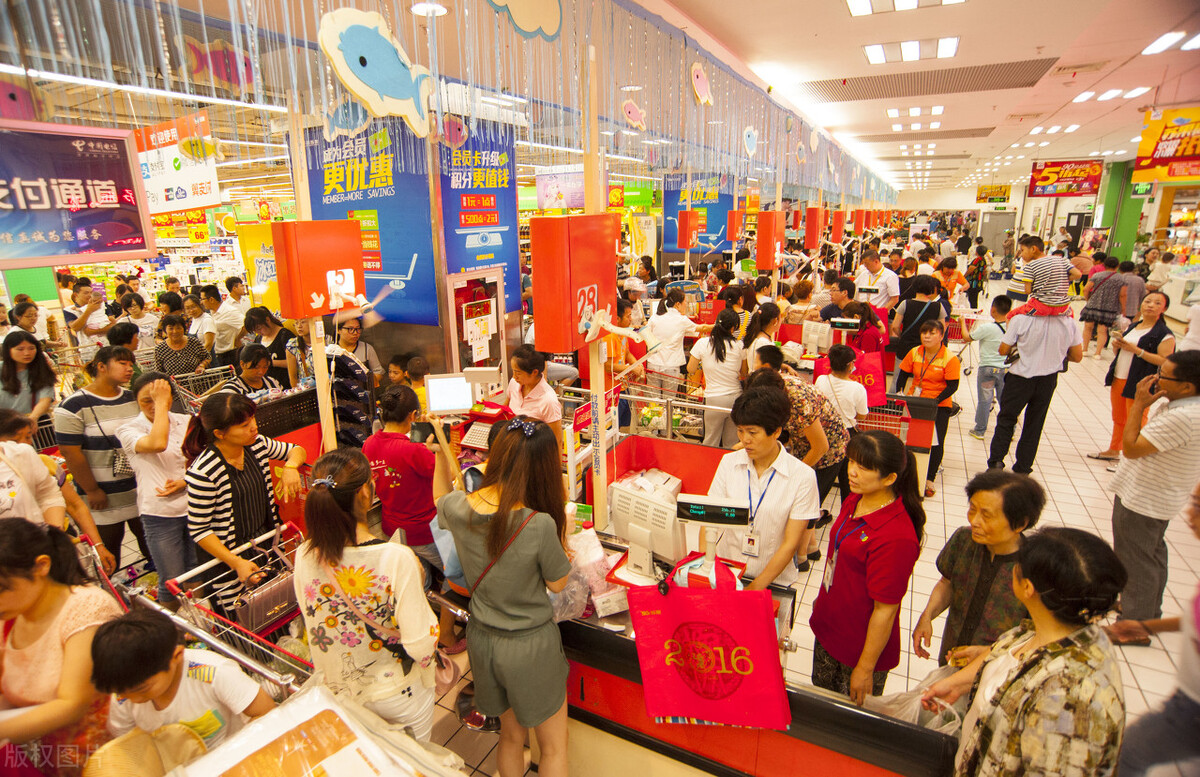 超市老板一个月赚100万,超市老板一天挣一万