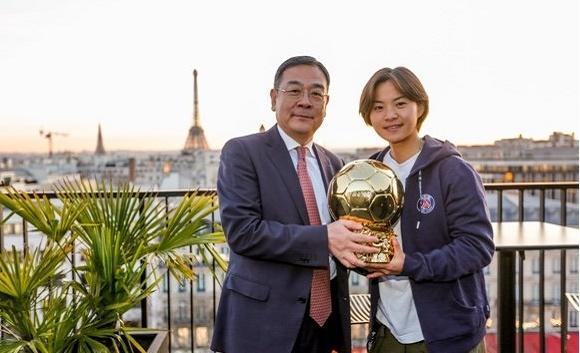 法国杯已出局联赛被反超！王霜留洋首赛季能夺几冠？