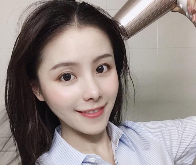 怎样让头发柔顺有光泽自然,如何让头发柔顺有光泽感