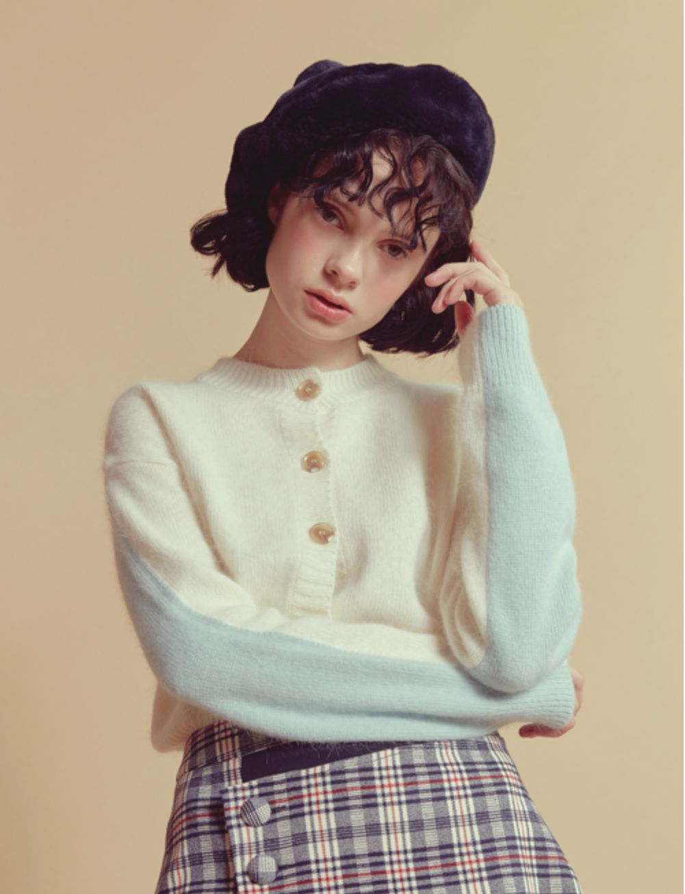 闊╁墽濂充富绌挎惌鍝佺墝,闊╁墽濂宠绌挎惌鍝佺墝