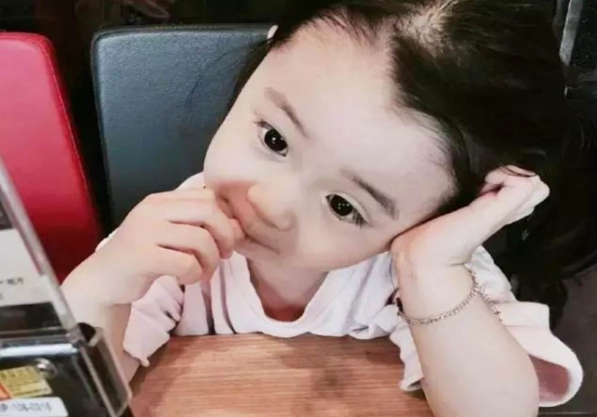 宝宝脖子轻微歪能治好么,宝宝脖子歪了是什么原因