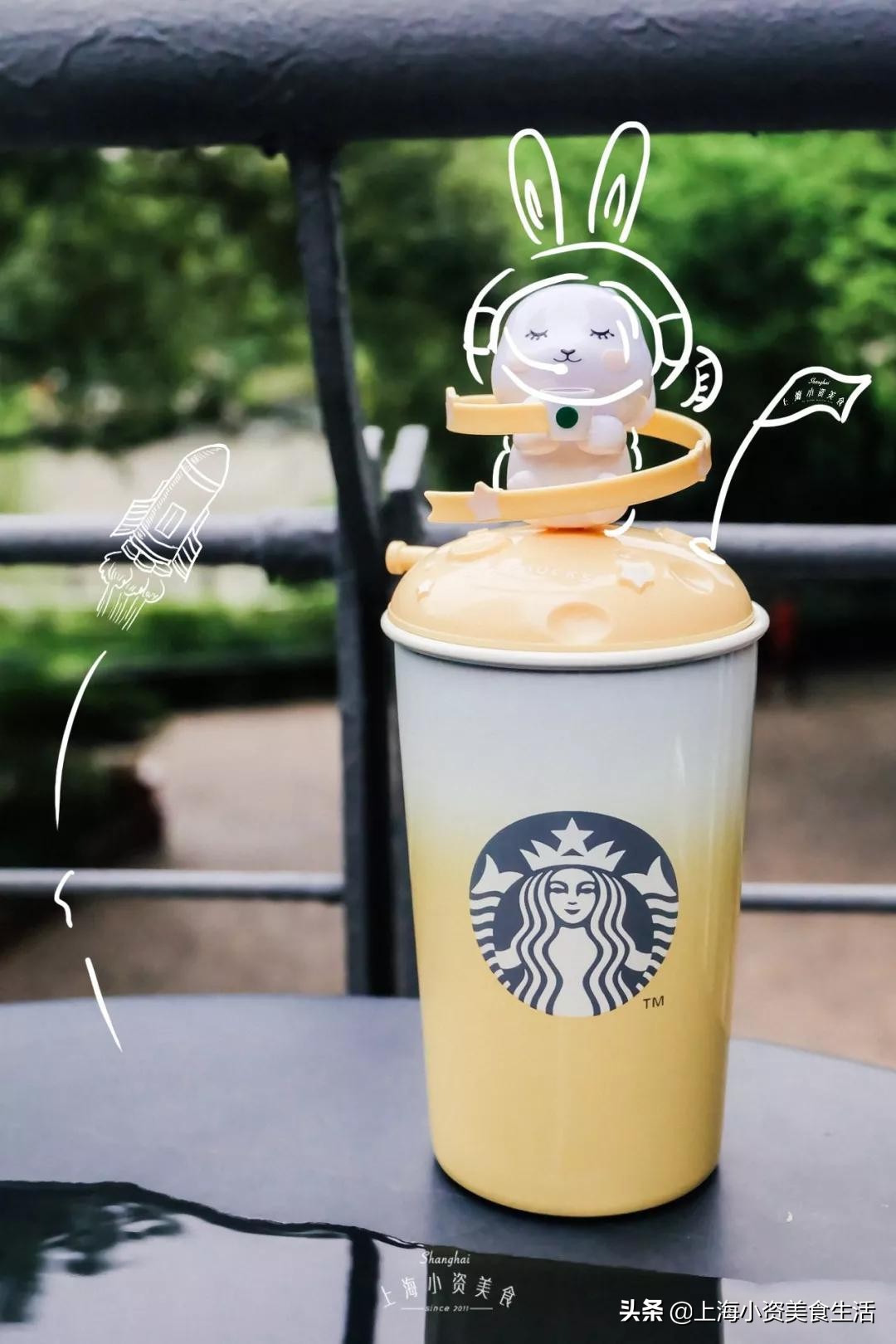 星巴克新品玉兔杯首发剧透！萌空血槽