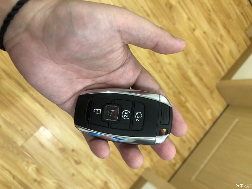 林肯航海家2023百公里多少秒,林肯航海家首保多少公里