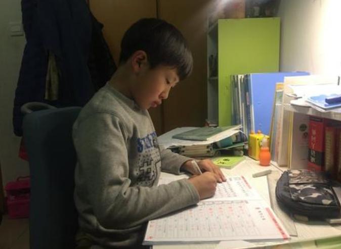 小学生写作业咋这么难,小学生写作业的绝招