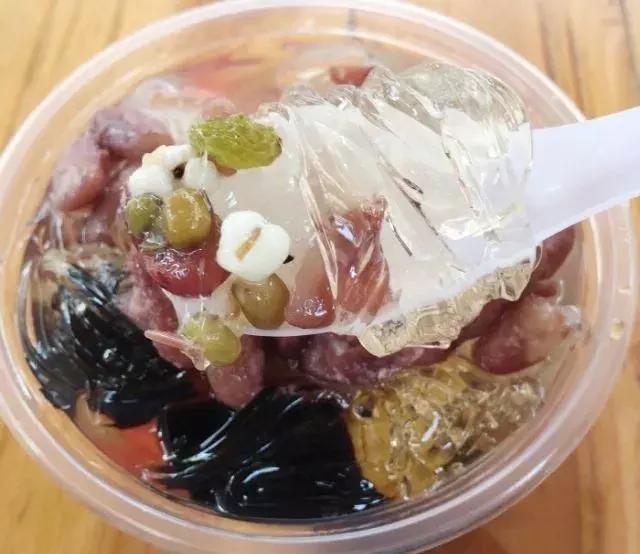 白色凉粉和黄色凉粉的区别,跟凉粉一样的东西是什么