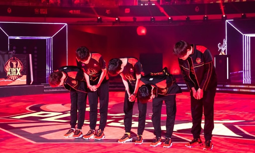 loldoinb评价wbg输了,loldoinb克烈