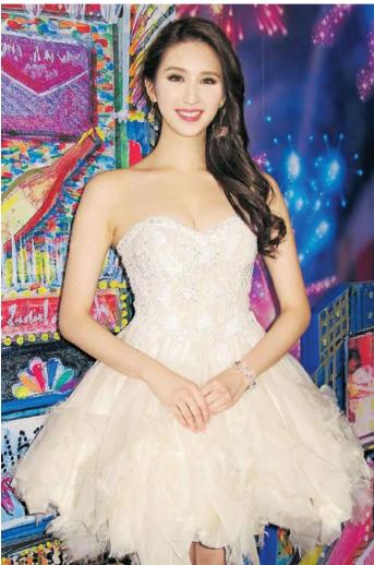 她是才貌双全的港姐，和大51岁富豪上演爷孙恋，今分手后改名