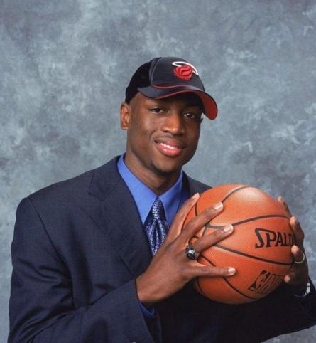 哪些明星半月板撕裂过,膝关节损伤的明星