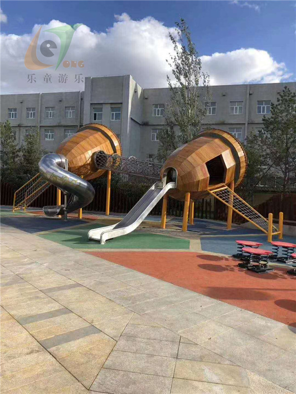 雪橇滑梯涪陵,重庆不锈钢滑梯厂家直销