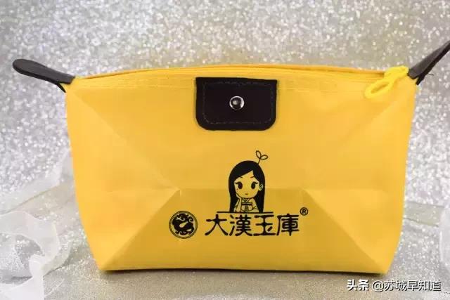 长期佩戴的玉石会不会变小,一直佩戴的翡翠什么样