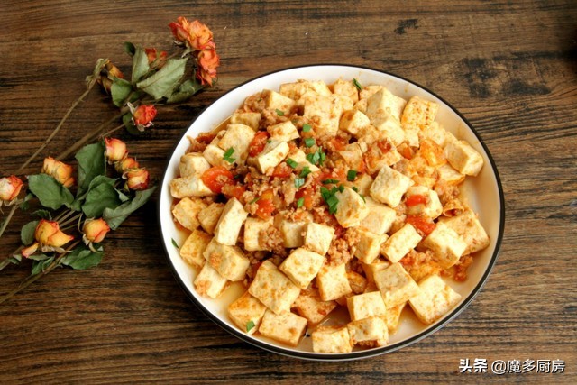 豆腐一炒就碎了是怎么回事,豆腐一煎就散