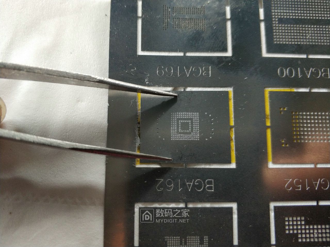 新手挑战BGA焊接，利用报废的手机EMMC字库改成U盘