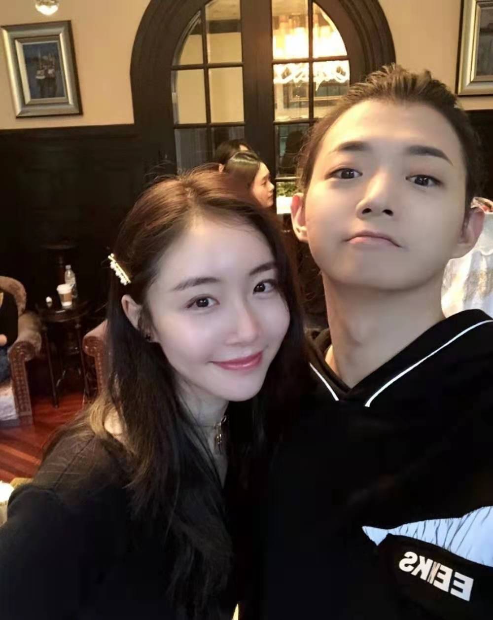 霍尊深夜发文退圈女方反怼！当故事变成罗生门，这次到底谁赢了？