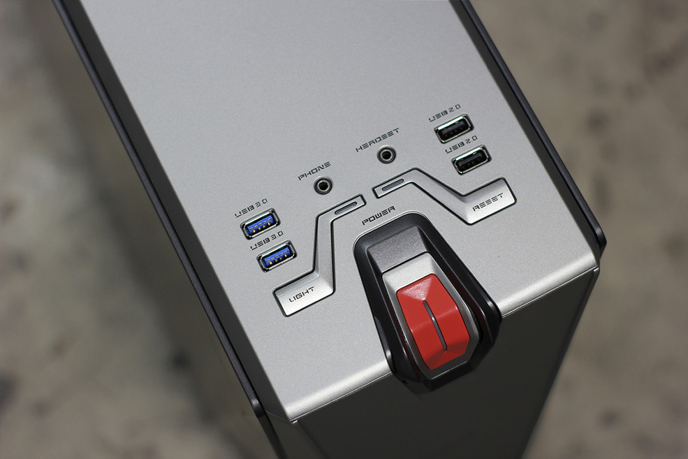 电竞新势力的显示器,七彩虹igame系列主机