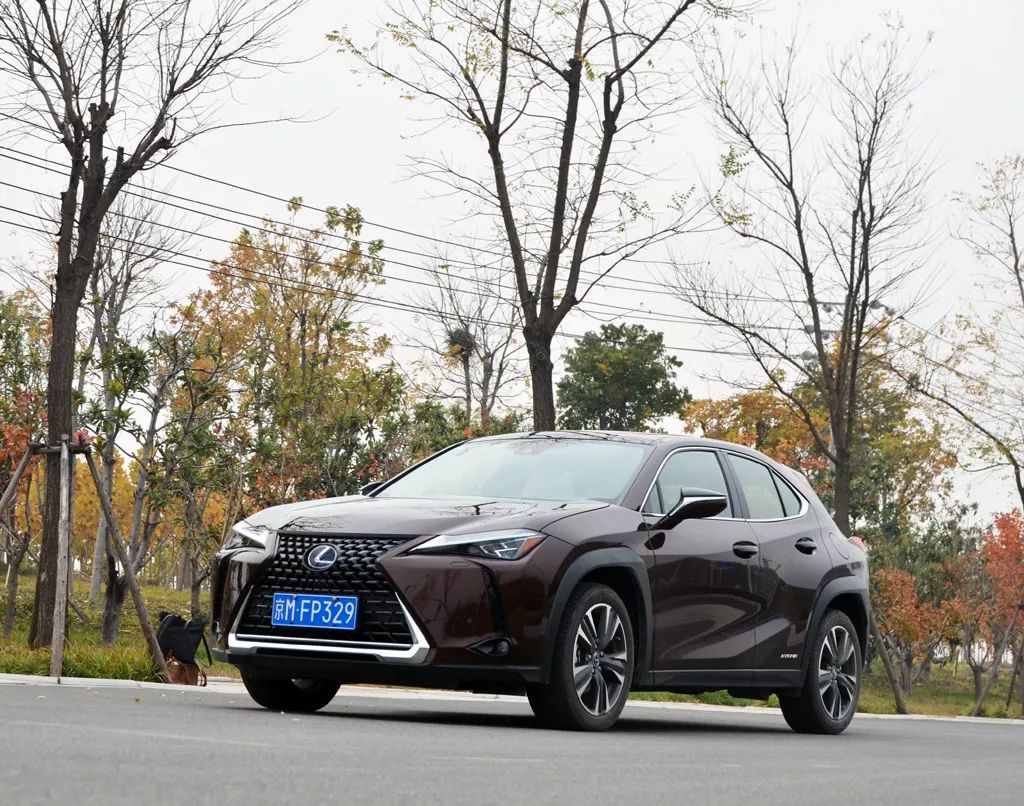 雷克萨斯ux260h试驾多少钱,雷克萨斯ux260h