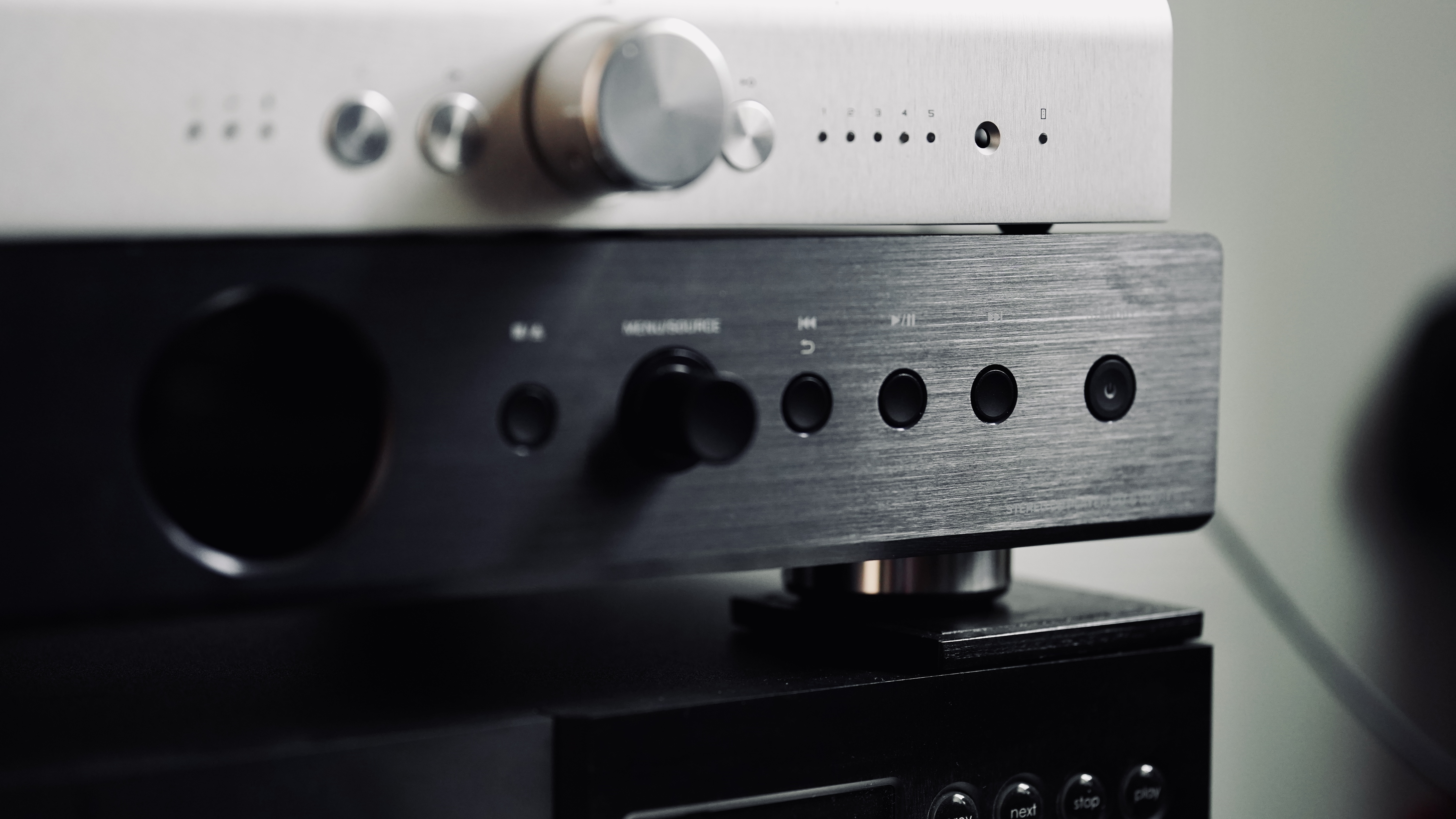 唱片不止为师还能为友！年轻音乐发烧友的第一部台式CD音乐*放播**器