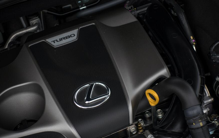 雷克萨斯nx300后排空间乘坐体验,新款雷克萨斯nx300四驱落地价格