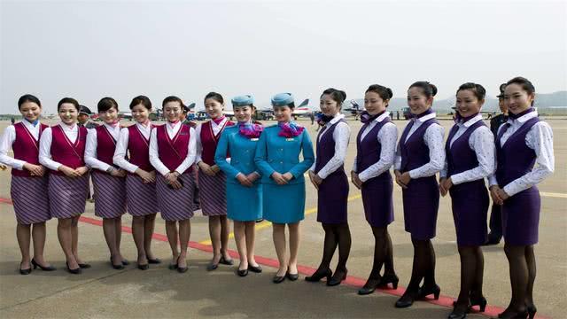 空姐在下了飞机之后，为什么都入住高档酒店？他们收入如此高吗？