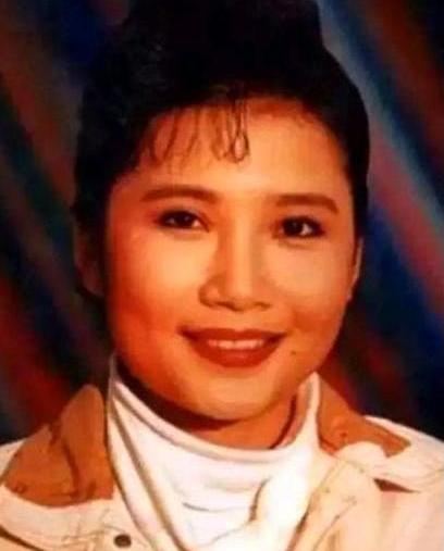 李娜当年皈依佛门到底是什么原因,李娜皈依佛门再次登台