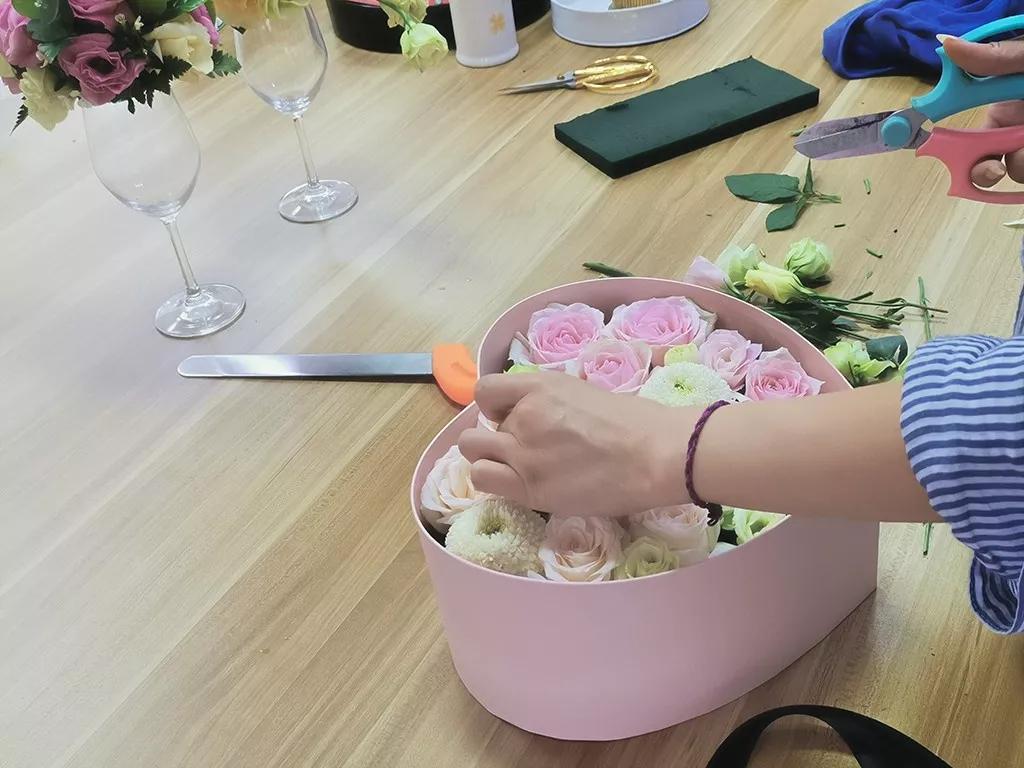 淡季花店如何吸引顾客,淡季花店如何运营