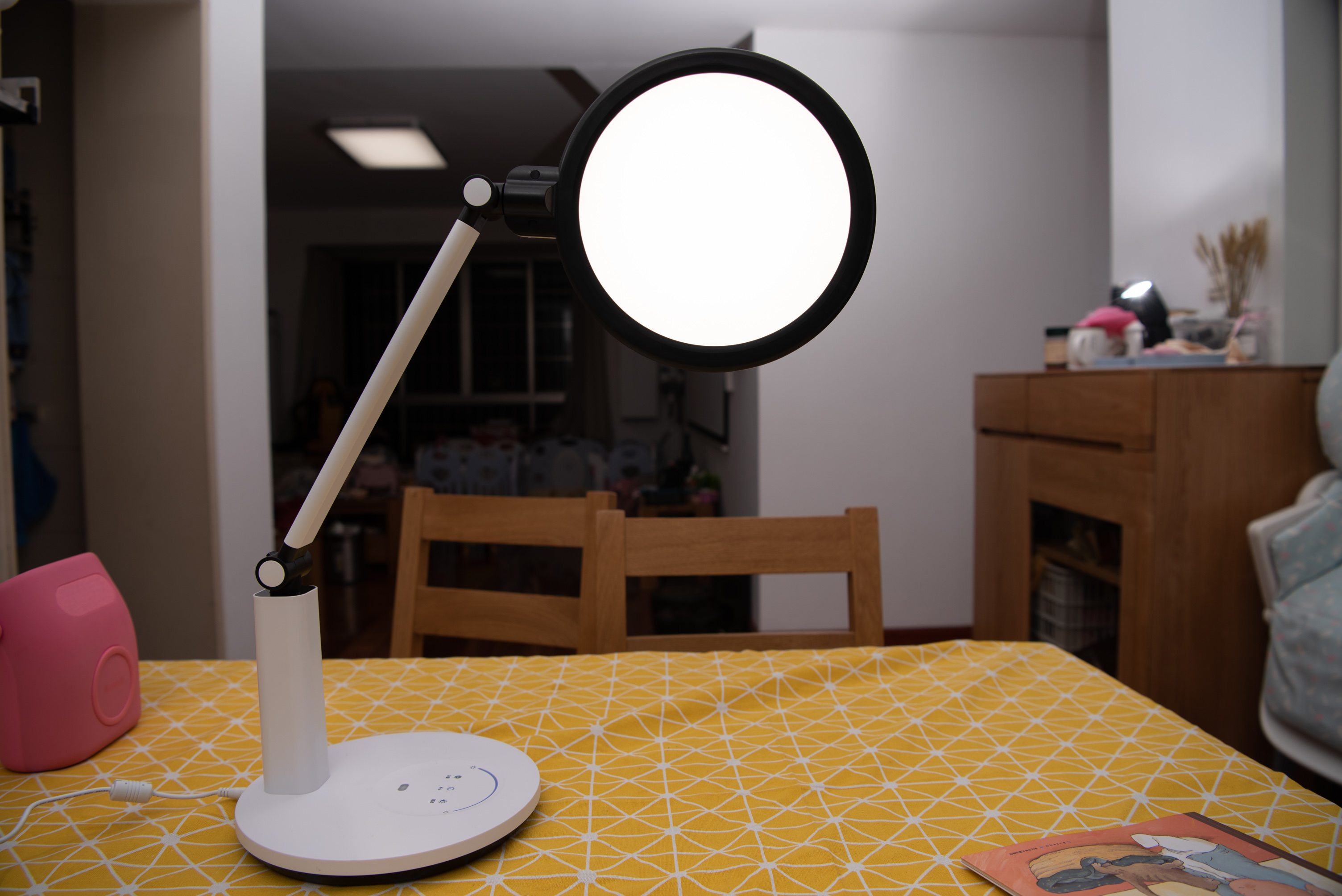 台灯护眼学习灯孩视宝v1,孩视宝护眼台灯vl161a