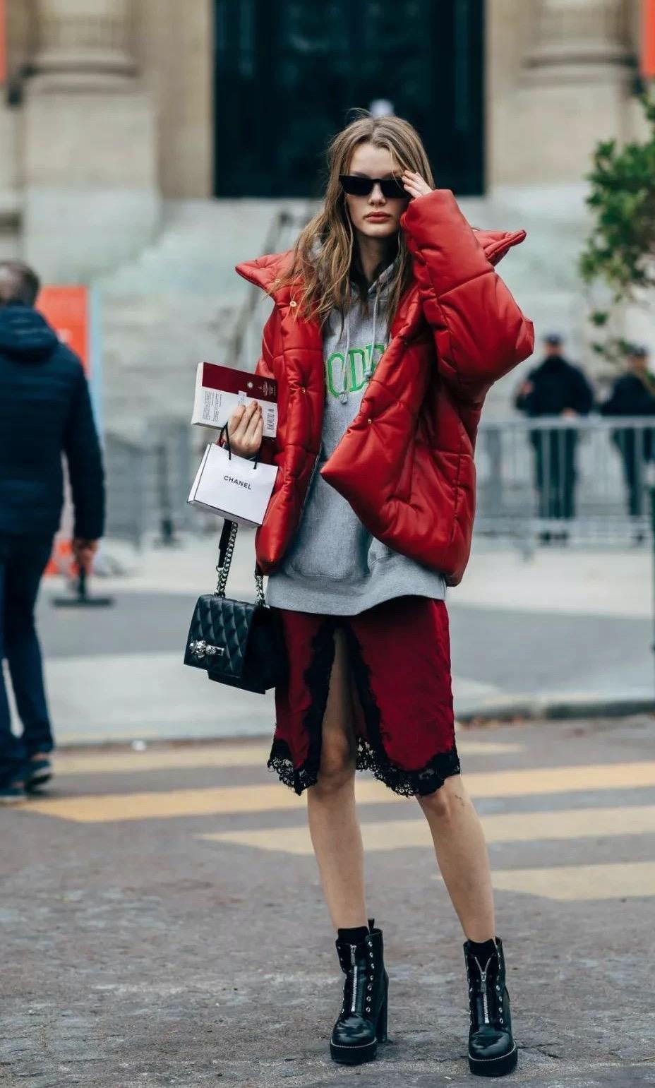 保暖又显瘦的羽绒服穿搭技巧,羽绒服减龄穿搭技巧