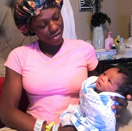 最特别的胎记，未出生的姐姐给胞弟留下的特殊回忆，让人感动