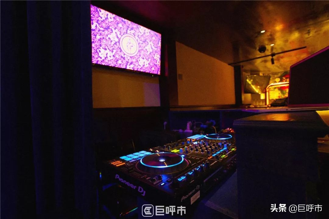 连著名导演都动心！这家餐吧颠覆了呼市人对蒙餐文化的理解