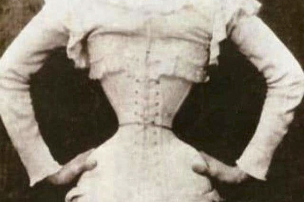 古代的缠足,中国古代缠脚图片