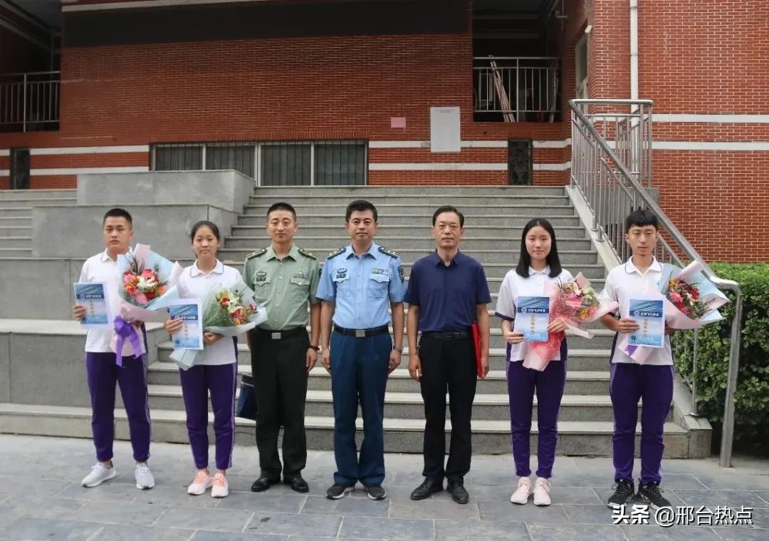 沙河一中重走长征路,凝心聚力扬帆起航沙河一中