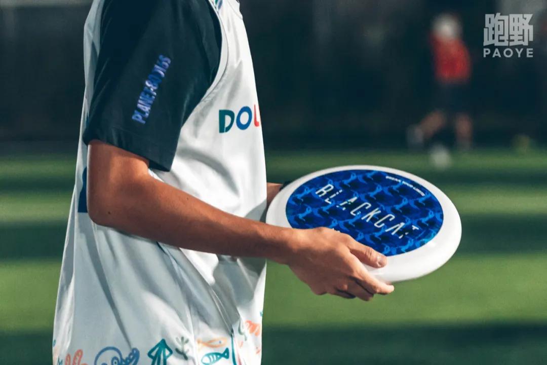 飞盘温州市民的新宠,运动魔法飞盘