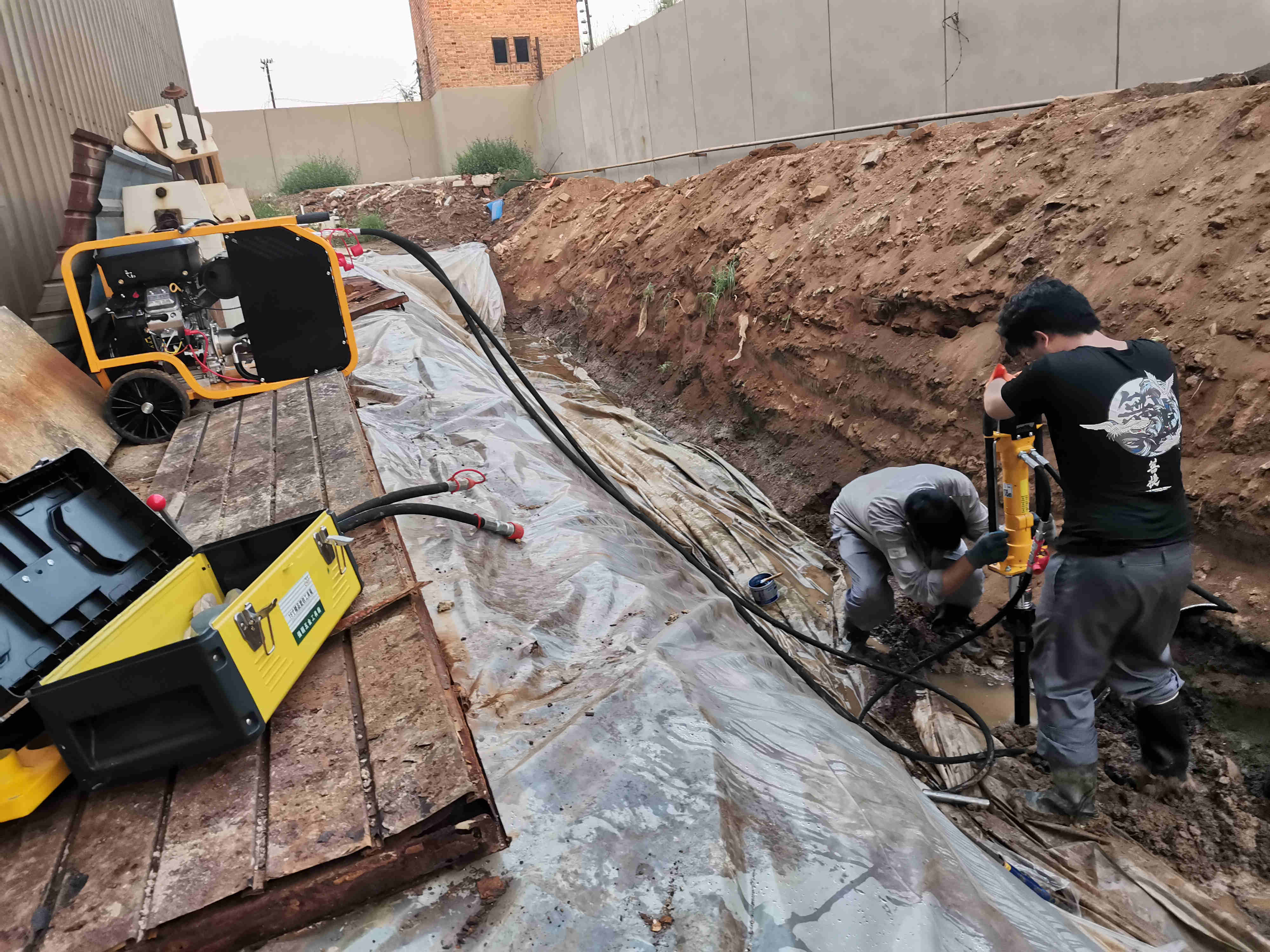 常用的土壤钻机,zdy4200双速液压钻机使用说明书