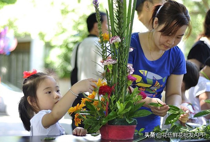 花艺师找工作如何分辨花店好不好,花艺师培训班零基础免费学开花店