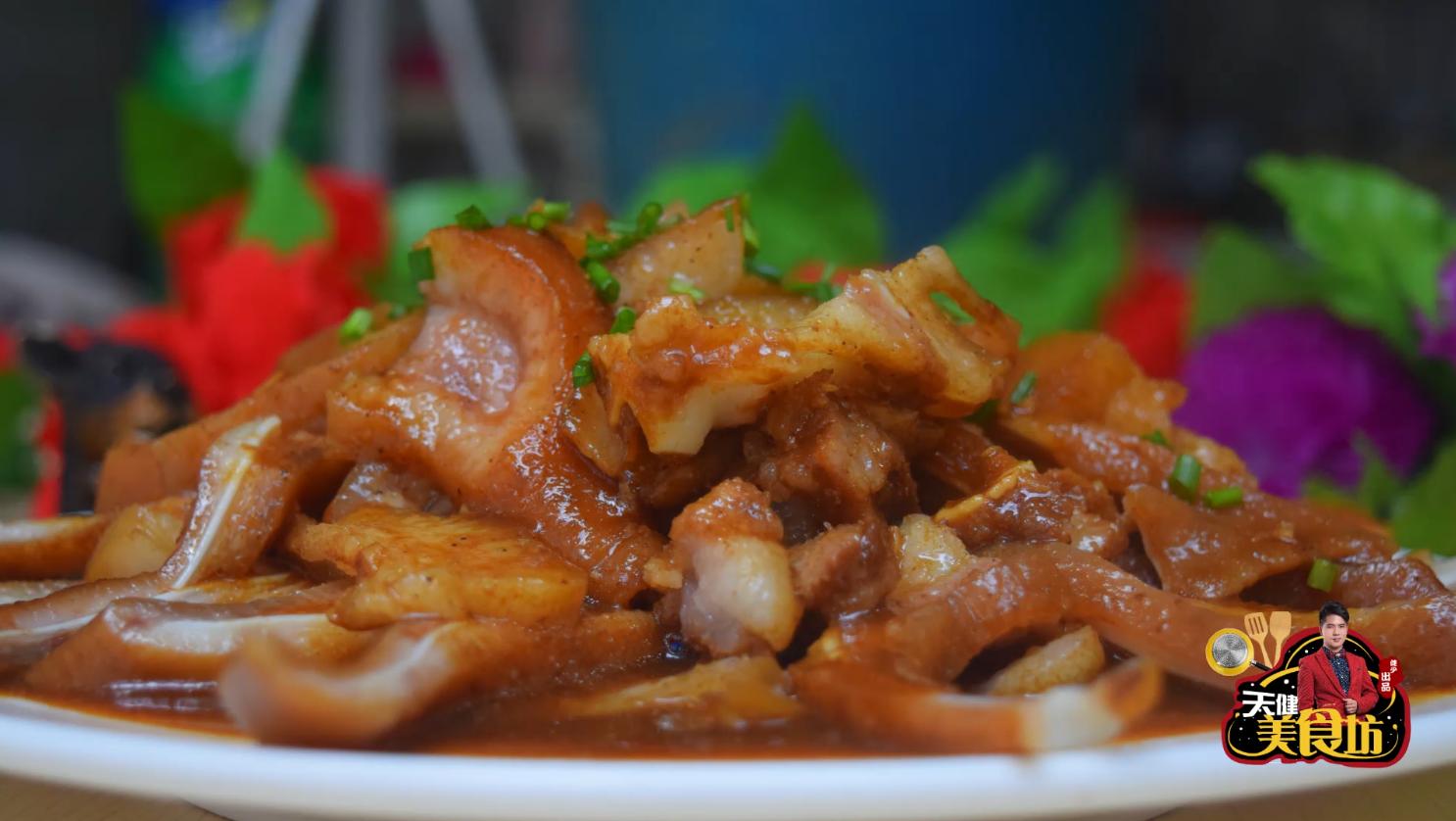 爱吃猪肘一定要收藏,卤猪耳都怎么卤好吃