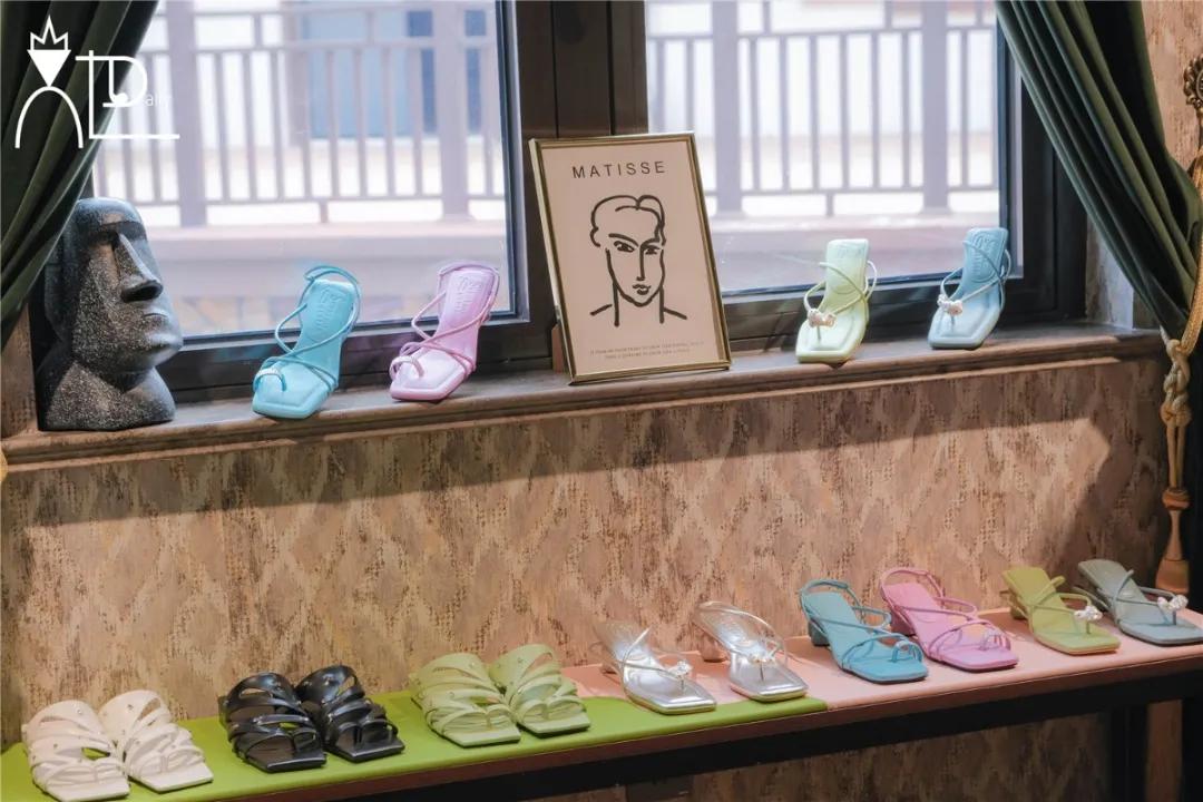 青岛品牌买手店,青岛买手店设计师