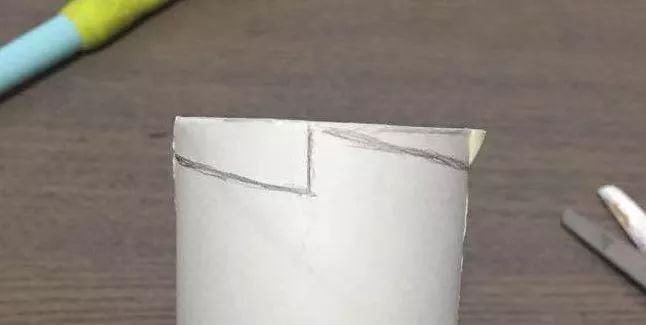 4个超有趣的小实验在家就能做,在家无聊做有趣的小实验