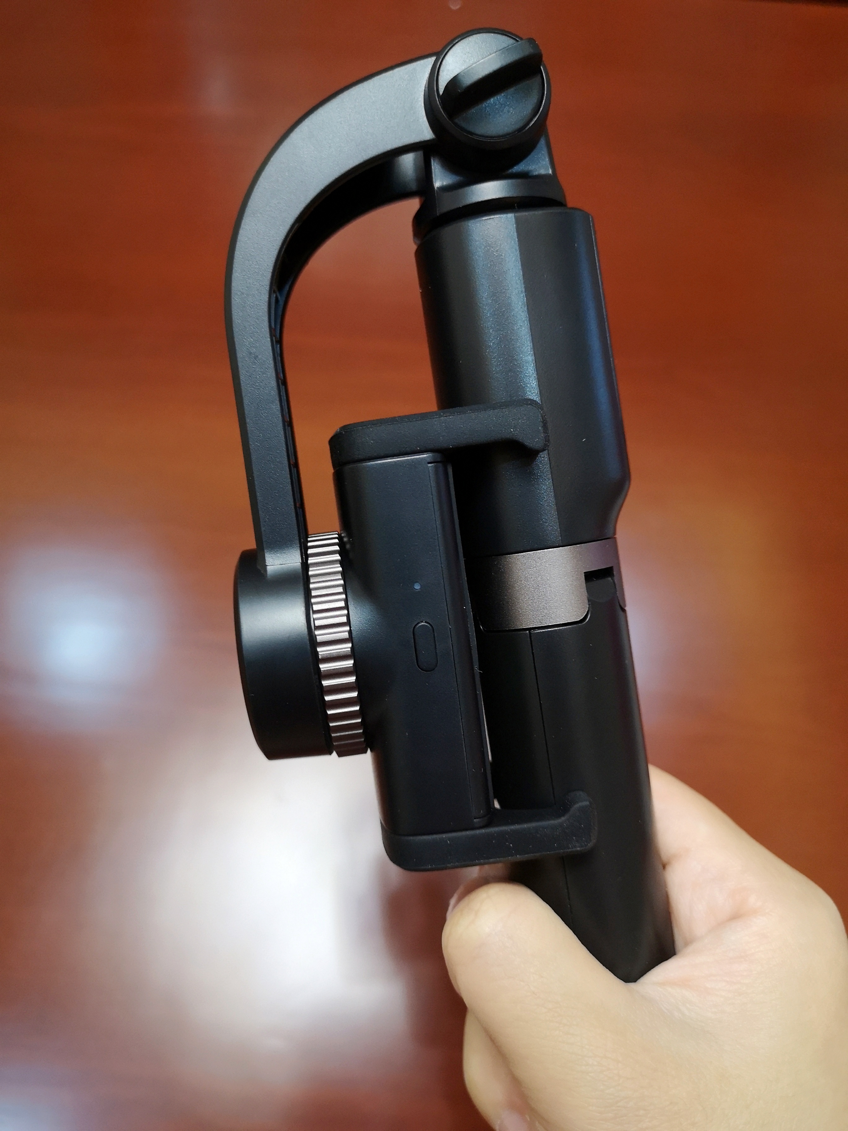 摩米士手机稳定器使用教程,摩米士的手机稳定器好吗