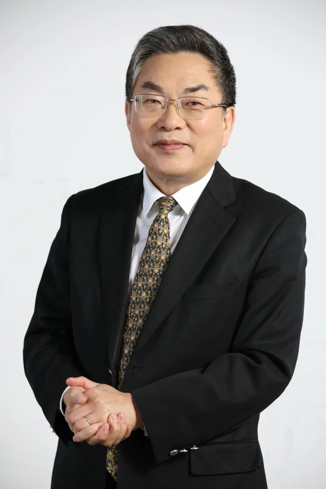 每4块月饼,就有1块是它出品,品牌价值超167亿元,这个随处可见的老字号出人意料