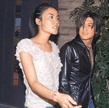 谢霆锋被问想和王菲复合么,谢霆锋王菲复合前的迹象