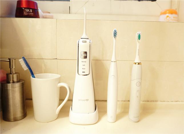 美国便携水牙线,好来便携式水牙线