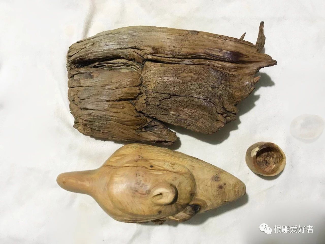 根雕茶壶作品图片,根雕艺术品长嘴茶壶