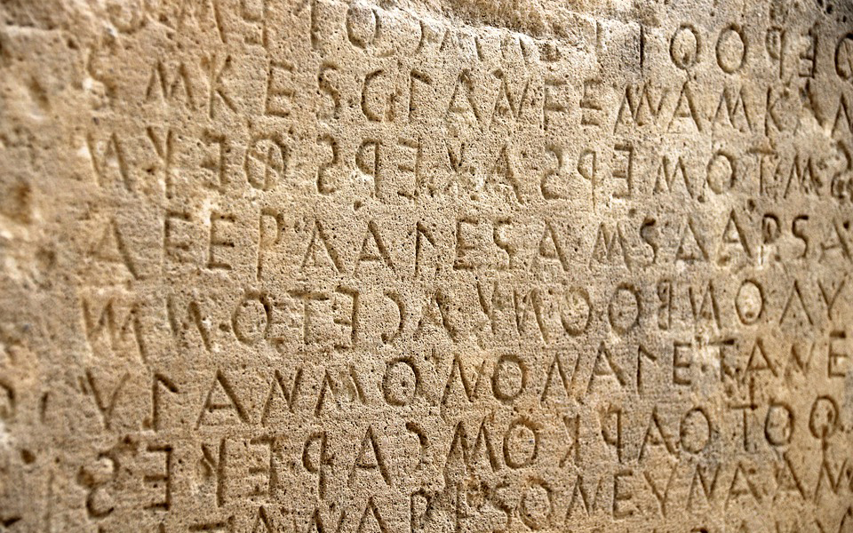 女性大脑逻辑区比男性更大,男性女性大脑差异