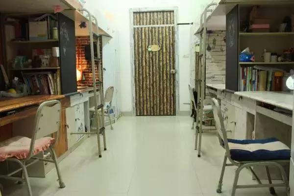 各大学宿舍条件对比,各大学宿舍条件排名