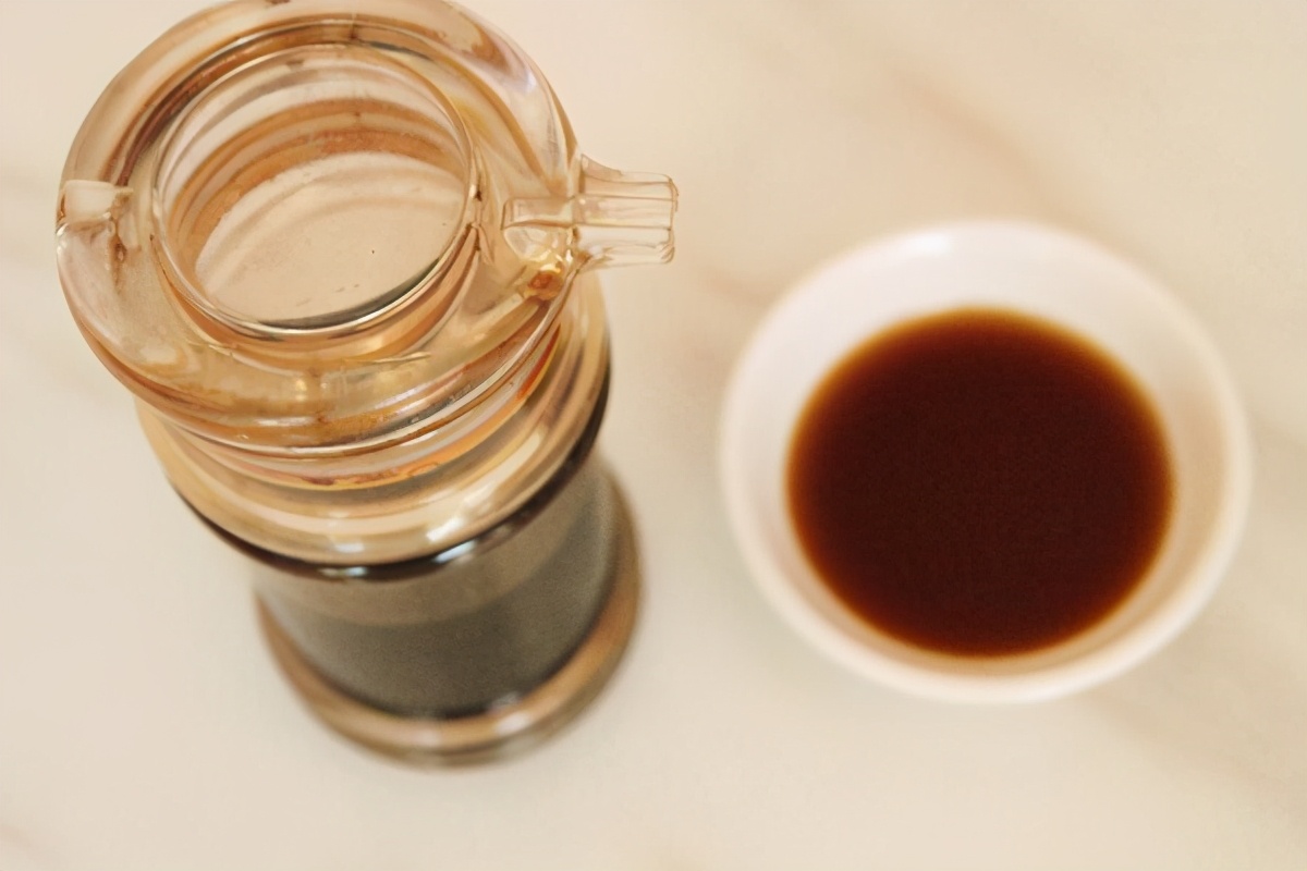 大片头皮屑又痒怎么办,头皮屑真多怎么去除最简单方法