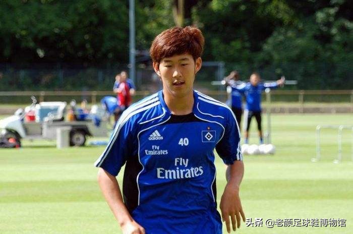 亚洲球王恶意蹬踏染红，除禁赛难逃父亲责罚，因为人性比足球重要