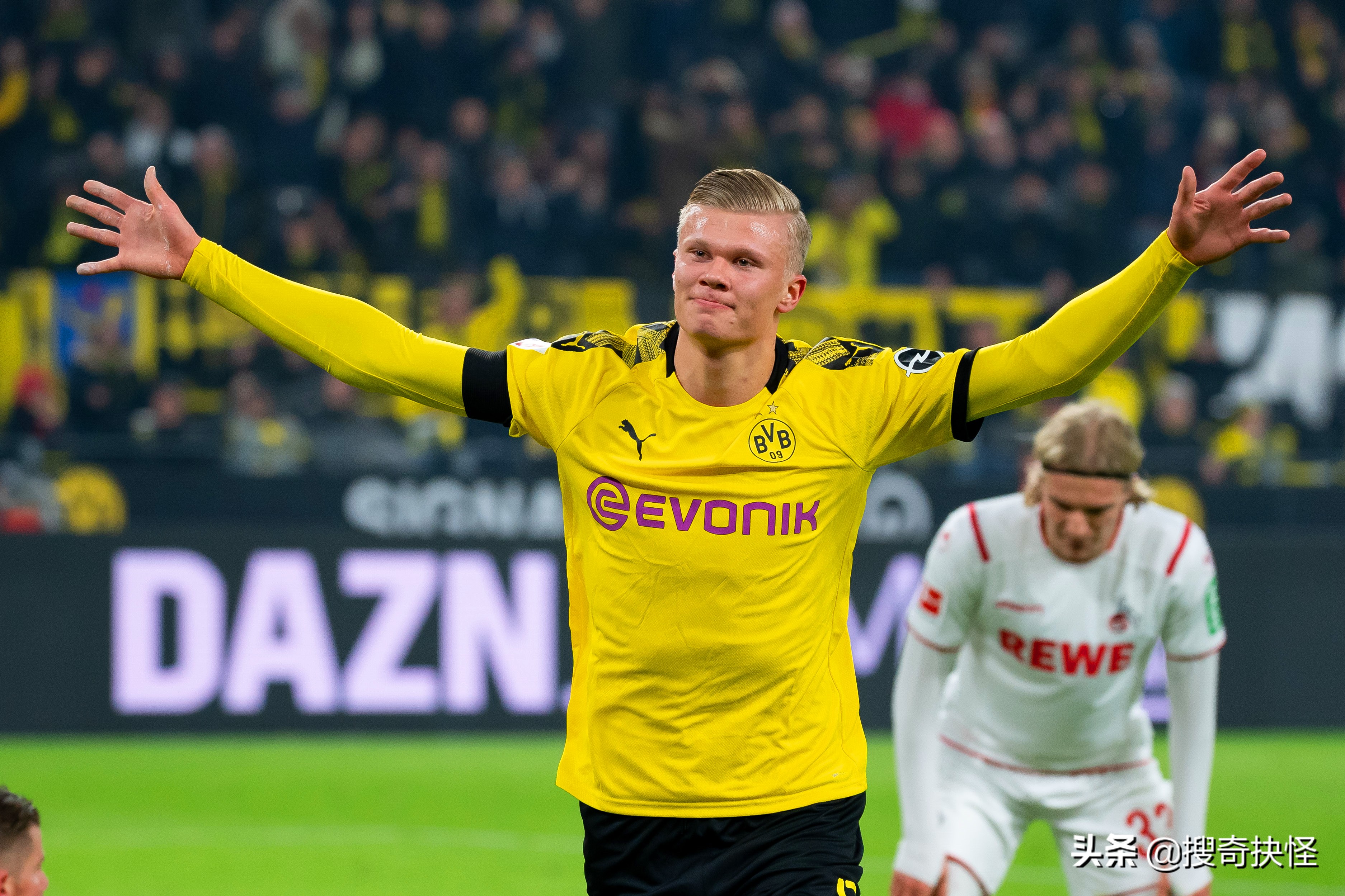 挪威球星哈兰德身价,挪威神锋vs哈兰德