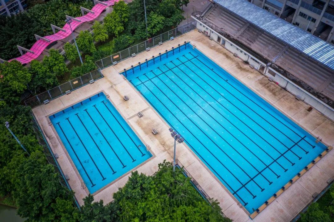 占地面积超过三千亩的大学校区,占地3000平方米学校